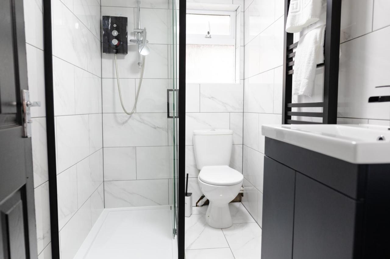 Chic Urban 2 Bedroom Apartments كارديف المظهر الخارجي الصورة